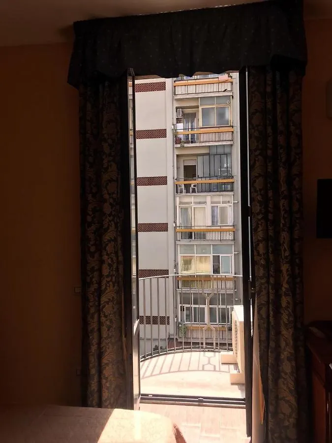 Bed and Breakfast La Casa Di Romi CTA 0*,