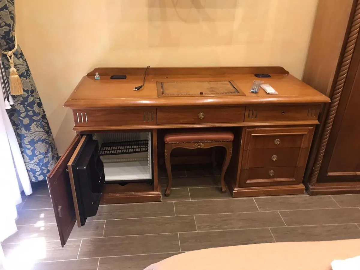 La Casa Di Romi Panzió Catania-Fontanarossai nemzetközi repülőtér