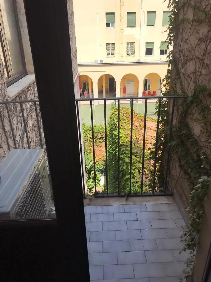 La Casa Di Romi Panzió Catania-Fontanarossai nemzetközi repülőtér