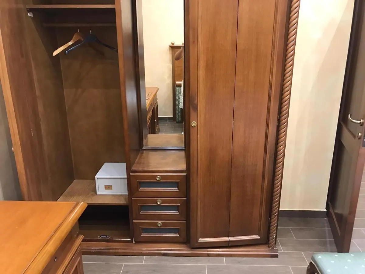 La Casa Di Romi Panzió Catania-Fontanarossai nemzetközi repülőtér